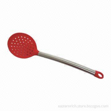 Skimmer, made of SS 18/8 handle, silicone + nylon head, measures 10x35.4cm